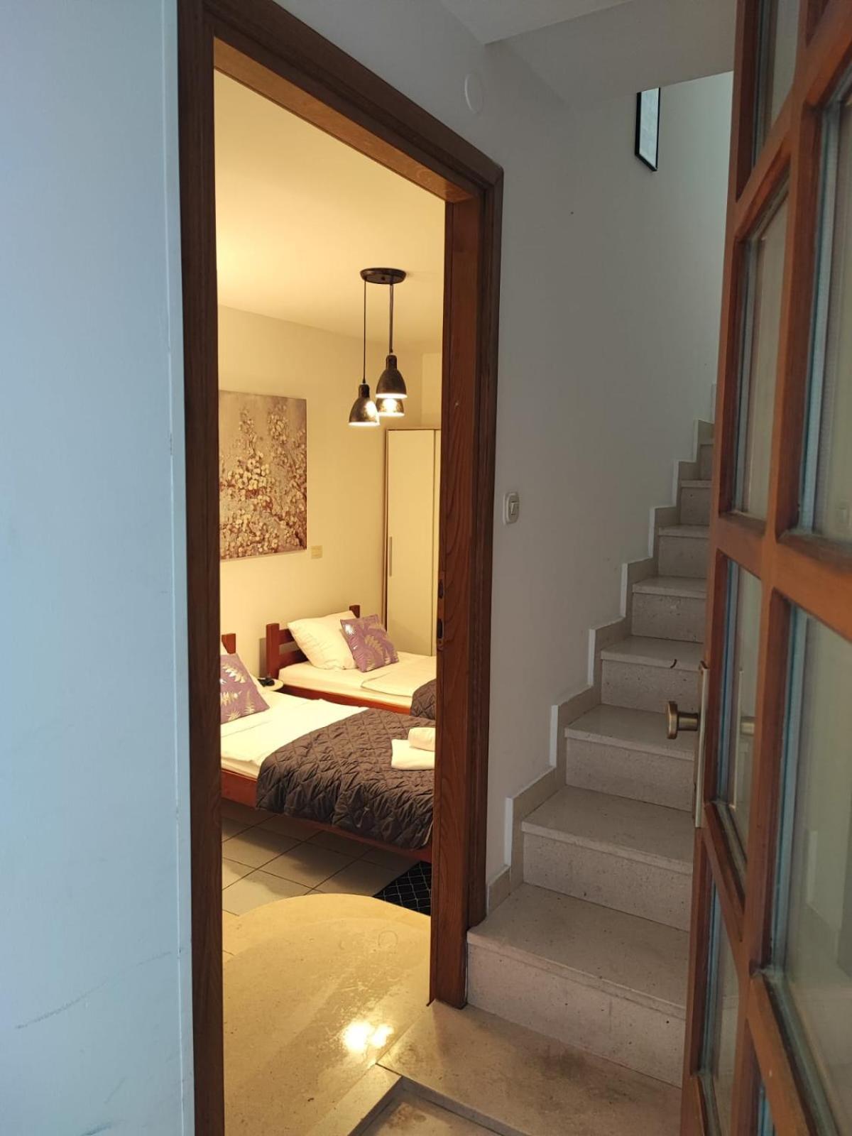 Sunny Rooms And Suites Шибеник Екстер'єр фото